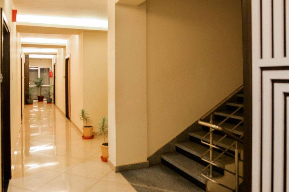 ורנאסי Hotel Janki International By Keymagics מראה חיצוני תמונה