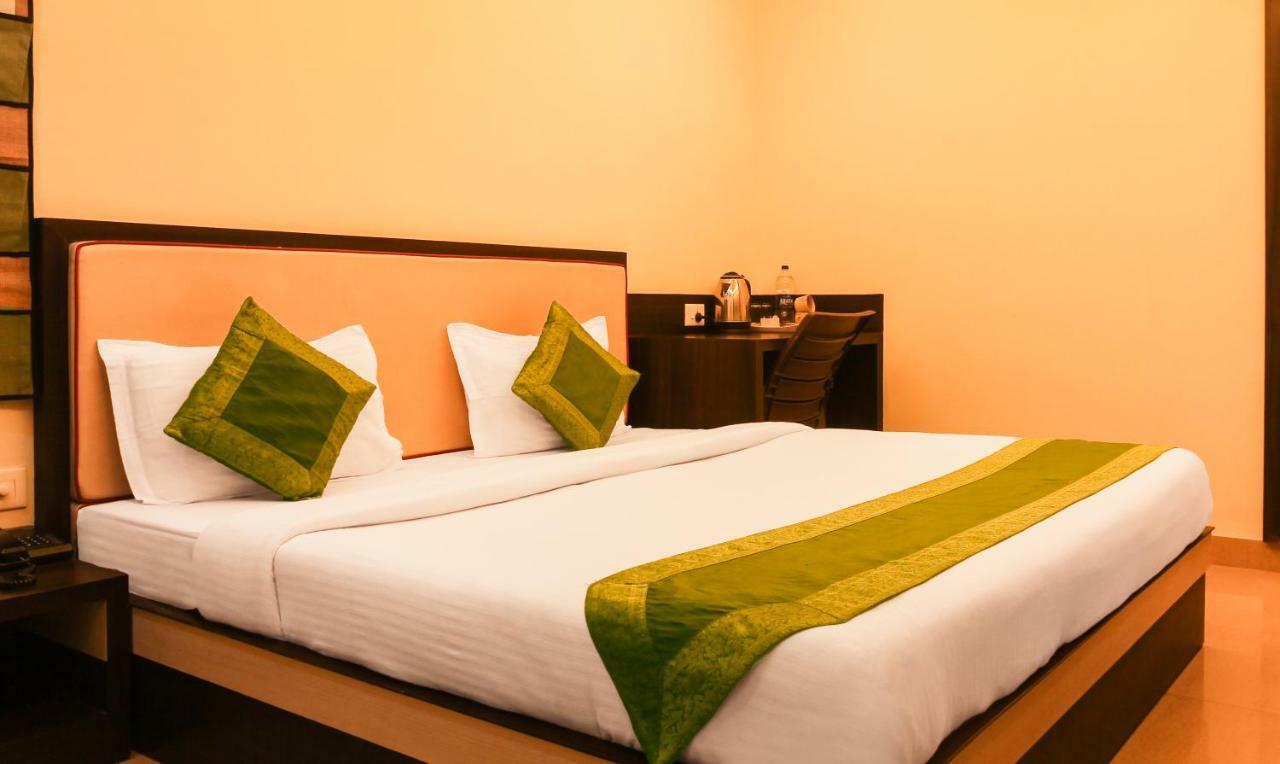 ורנאסי Hotel Janki International By Keymagics מראה חיצוני תמונה